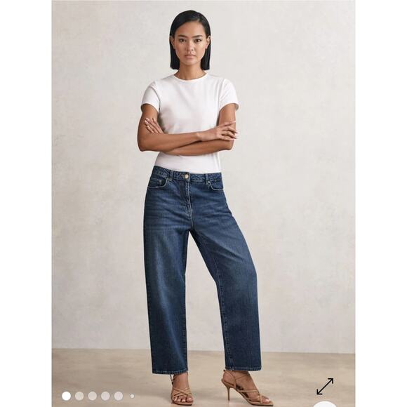 Reiss Denim - Reiss women’s Selin Petite Mid-Rise Straight-Leg Jeans in Mid Blue size 28P